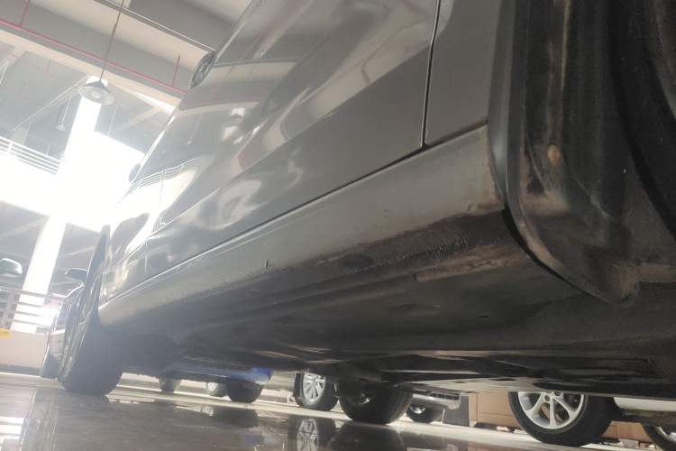Used Volkswagen Jetta 2015 1.6L Automatic Comfort Model Right Side Sill