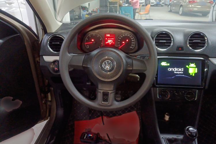 Used Volkswagen Jetta 2015 Zhuihui Edition 1.6L Manual Comfort Model Steering Wheel