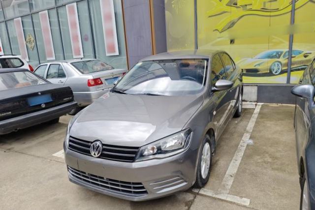 Used Volkswagen Jetta 2015 1.6L Manual Fashion Edition