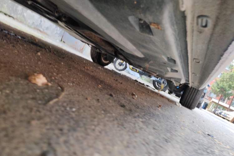 Used Volkswagen Jetta 2015 1.6L Manual Comfort Model Chassis Front Left