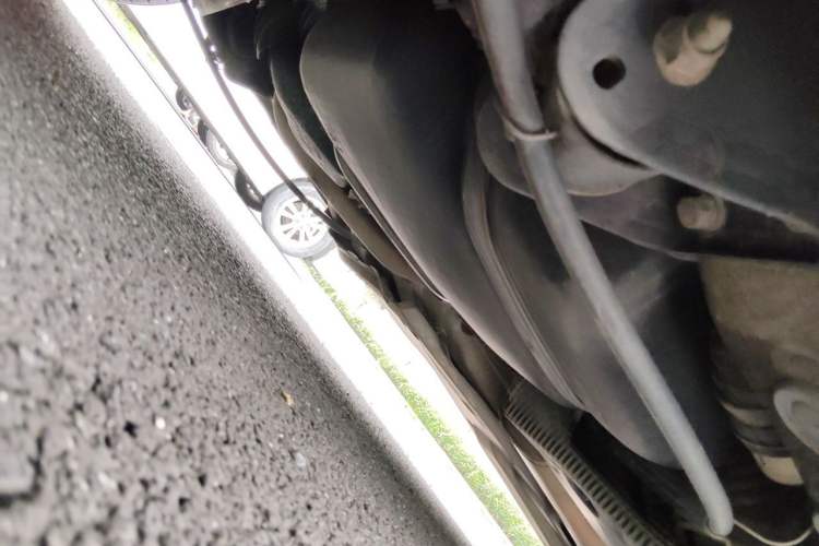 Used Volkswagen Jetta 2015 1.4L Manual Fashion Model Chassis Front Left