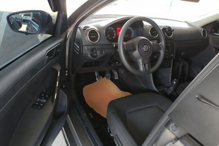 Used Volkswagen Jetta 2015 Zhuihui Edition 1.4L Manual Fashion Model Driver Seat