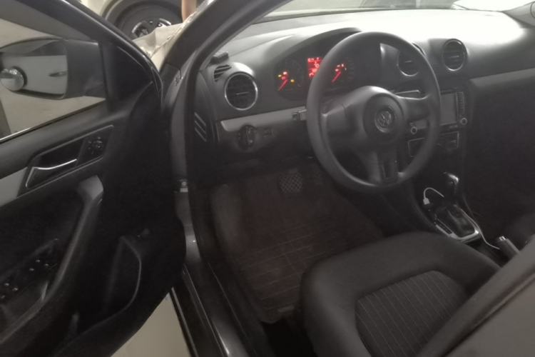 Used Volkswagen Jetta 2015 1.6L Automatic Comfort Model Driver Seat