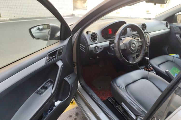 Used Volkswagen Jetta 2015 1.6L Automatic Comfort Model Driver Seat