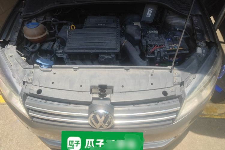 Used Volkswagen Jetta 2015 Zhuihui Edition 1.6L Manual Comfort Model Engine Bay