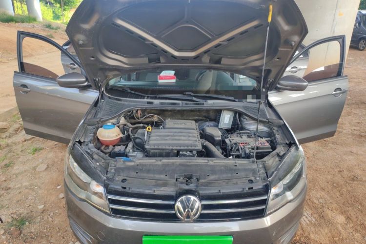 Used Volkswagen Jetta 2015 Value Edition 1.6L Automatic Fashion Version Engine Bay