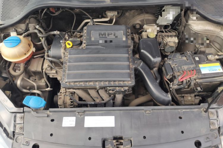 Used Volkswagen Jetta 2015 1.6L Manual Comfort Model Engine Bay
