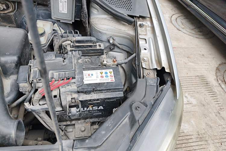 Used Volkswagen Jetta 2015 1.6L Automatic Comfort Model Engine Bay Left