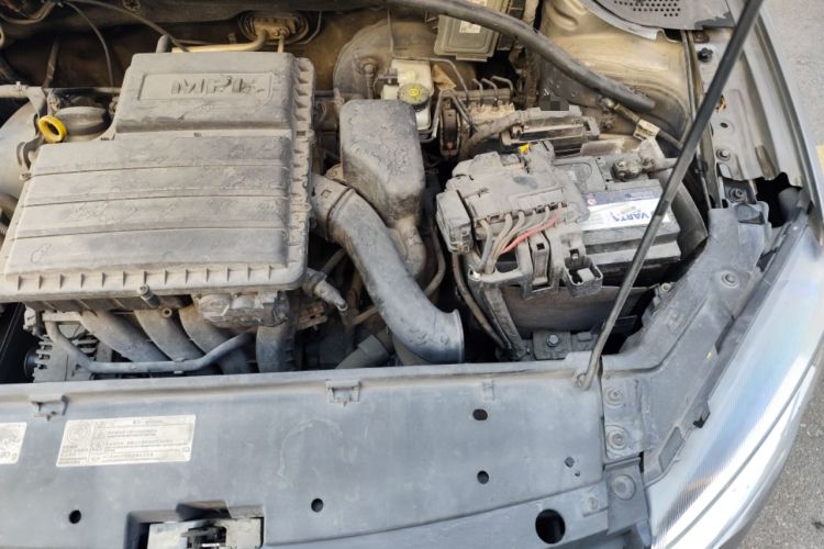 Used Volkswagen Jetta 2015 1.6L Automatic Comfort Model Engine Bay Left