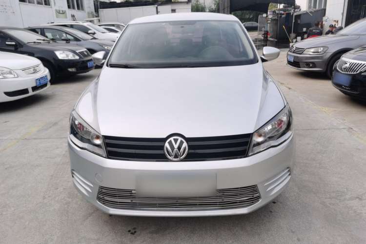 Used Volkswagen Jetta 2015 Value Edition 1.6L Manual Fashionable Style Exterior 1