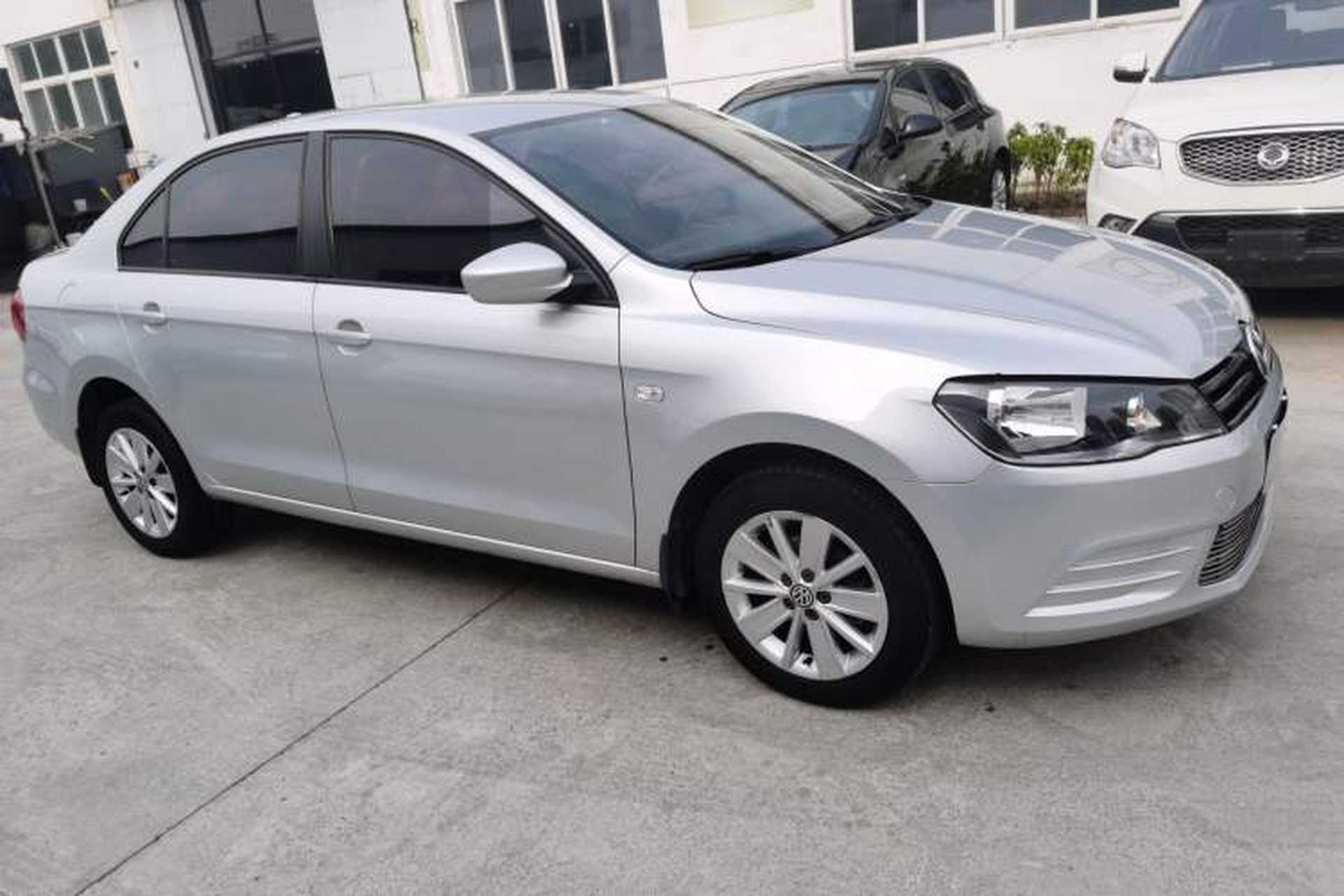 Used Volkswagen Jetta 2015 Value Edition 1.6L Manual Fashionable Style Exterior 2
