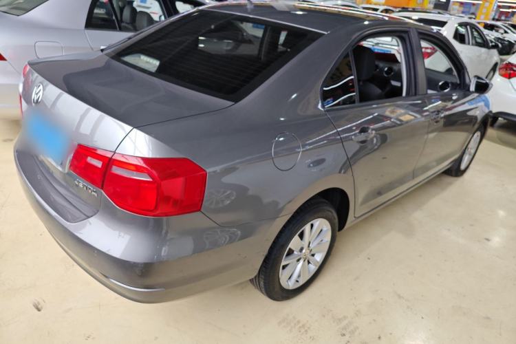 Used Volkswagen Jetta 2015 1.6L Automatic Comfort Model Exterior 3