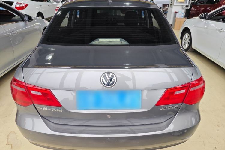 Used Volkswagen Jetta 2015 1.6L Automatic Comfort Model Exterior 4