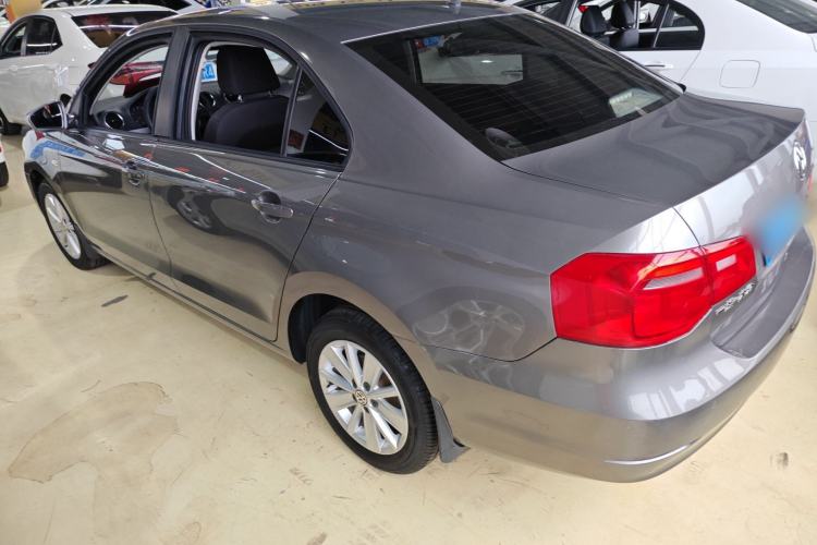 Used Volkswagen Jetta 2015 1.6L Automatic Comfort Model Exterior 5