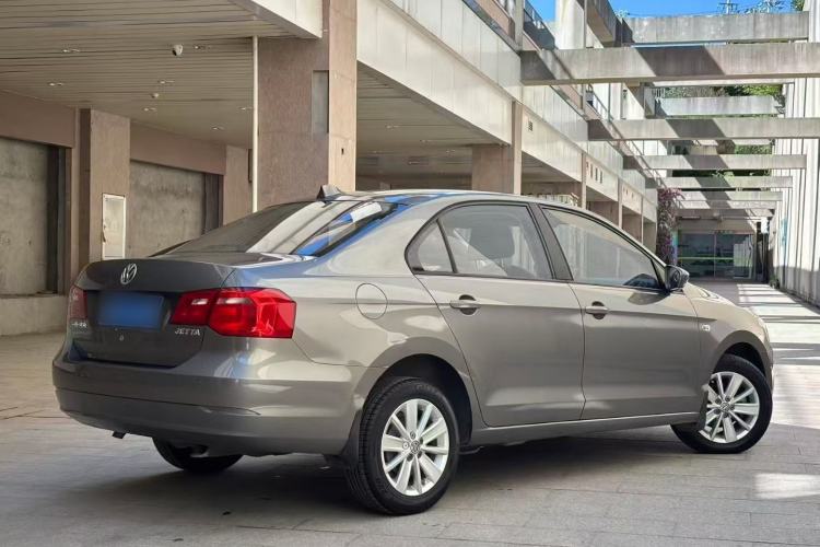 Used Volkswagen Jetta 2015 1.6L Automatic Comfort Model Exterior 5