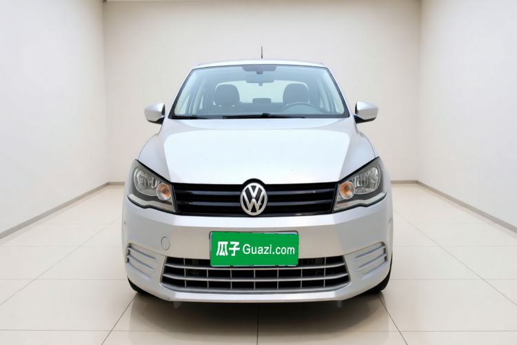 Used Volkswagen Jetta 2015 Value Edition 1.6L Manual Fashionable Style Front