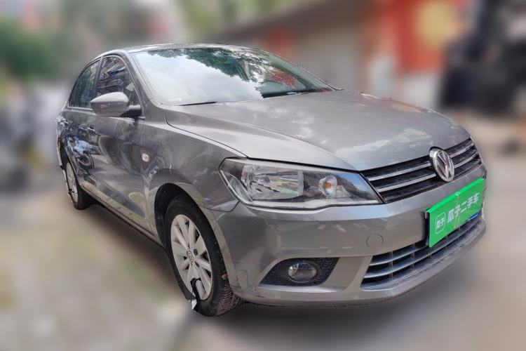 Used Volkswagen Jetta 2015 1.6L Manual Comfort Model Front Right 45 Deg