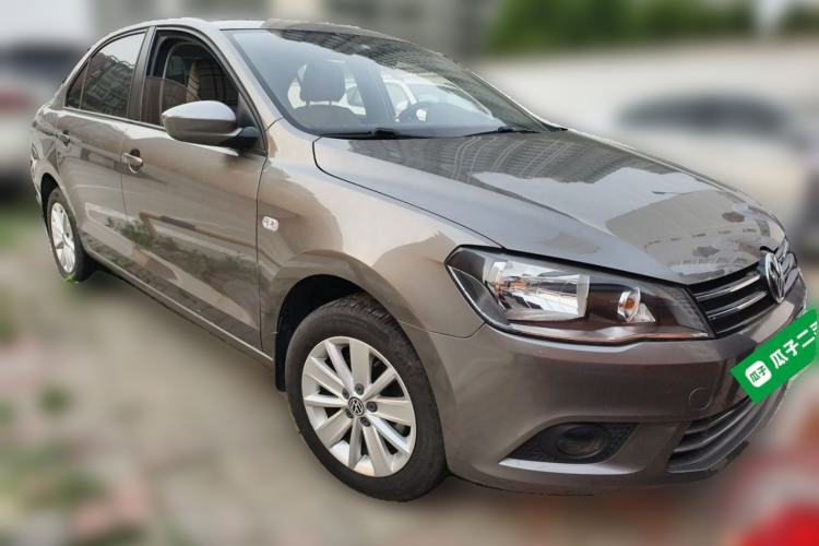 Used Volkswagen Jetta 2015 Zhuihui Edition 1.6L Manual Comfort Model Front Right 45 Deg