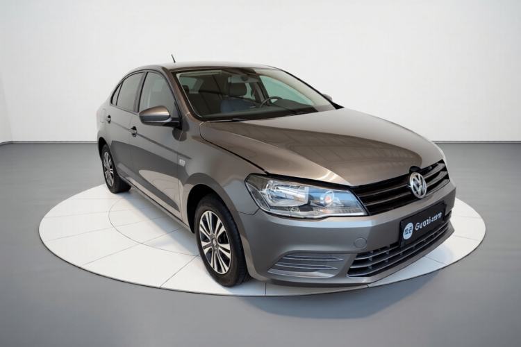 Used Volkswagen Jetta 2015 Zhuihui Edition 1.4L Manual Fashion Model Front Right 45 Deg