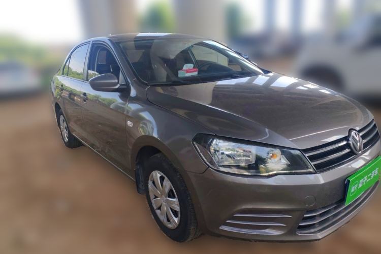 Used Volkswagen Jetta 2015 Value Edition 1.6L Automatic Fashion Version Front Right 45 Deg