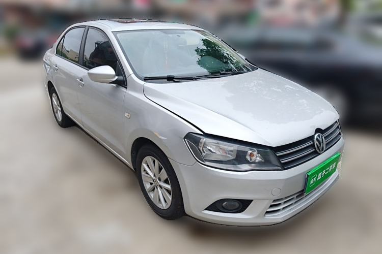 Used Volkswagen Jetta 2015 1.6L Automatic Comfort Model Front Right 45 Deg