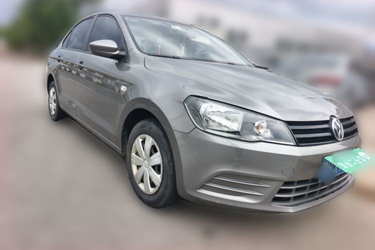 Used Volkswagen Jetta 2015 Zhuihui Edition 1.4L Manual Fashion Model Front Right 45 Deg