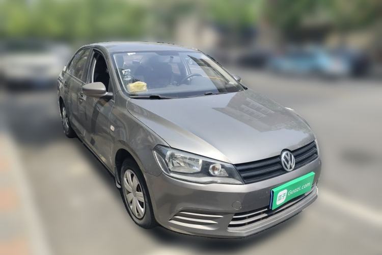 Used Volkswagen Jetta 2015 Zhuihui Edition 1.4L Manual Fashion Model Front Right 45 Deg