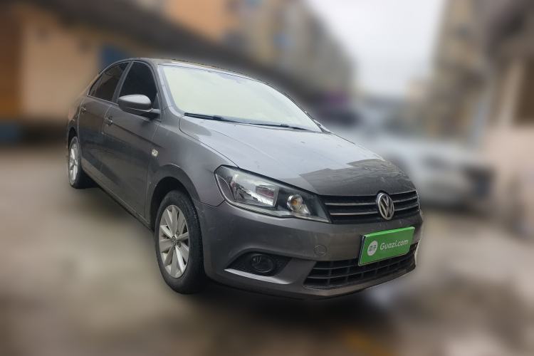Used Volkswagen Jetta 2015 Zhuihui Edition 1.6L Manual Comfort Model Front Right 45 Deg