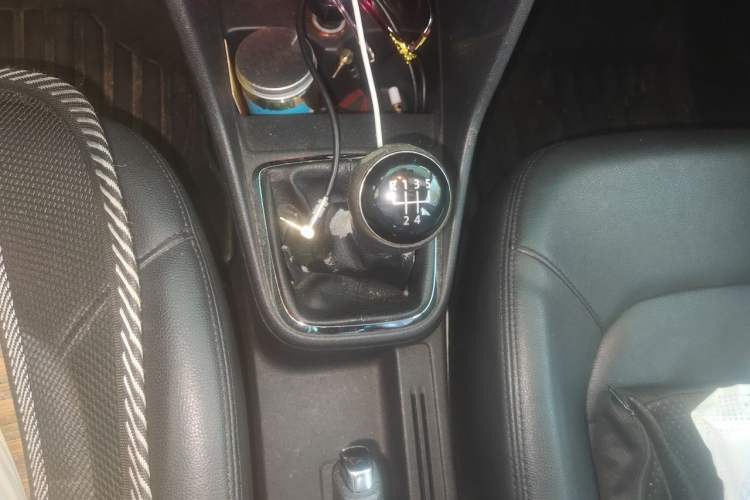 Used Volkswagen Jetta 2015 Zhuihui Edition 1.6L Manual Comfort Model Gear Lever