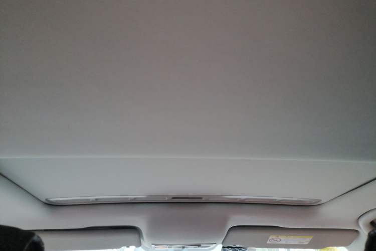 Used Volkswagen Jetta 2015 Zhuihui Edition 1.6L Manual Comfort Model Headliner
