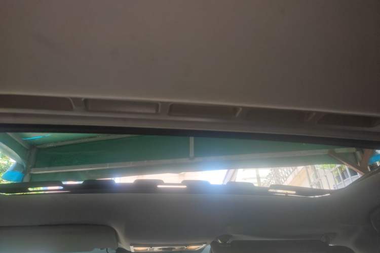 Used Volkswagen Jetta 2015 Zhuihui Edition 1.6L Manual Comfort Model Headliner