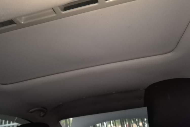 Used Volkswagen Jetta 2015 1.6L Automatic Comfort Model Headliner