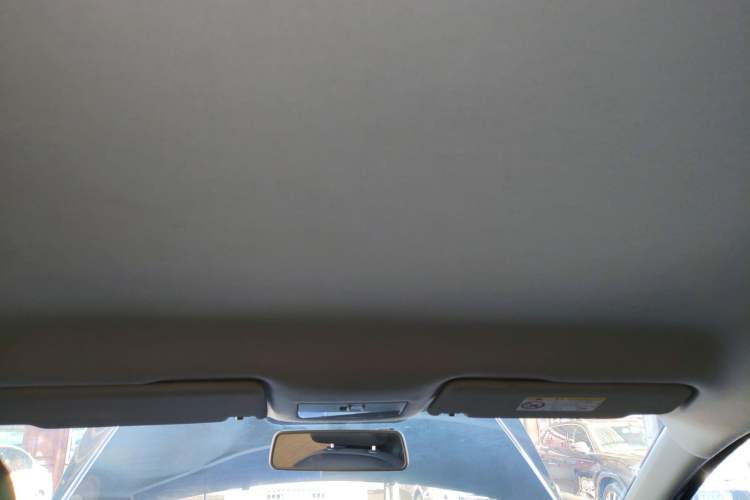 Used Volkswagen Jetta 2015 Zhuihui Edition 1.4L Manual Fashion Model Headliner