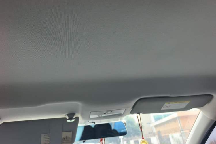 Used Volkswagen Jetta 2015 Zhuihui Edition 1.4L Manual Fashion Model Headliner