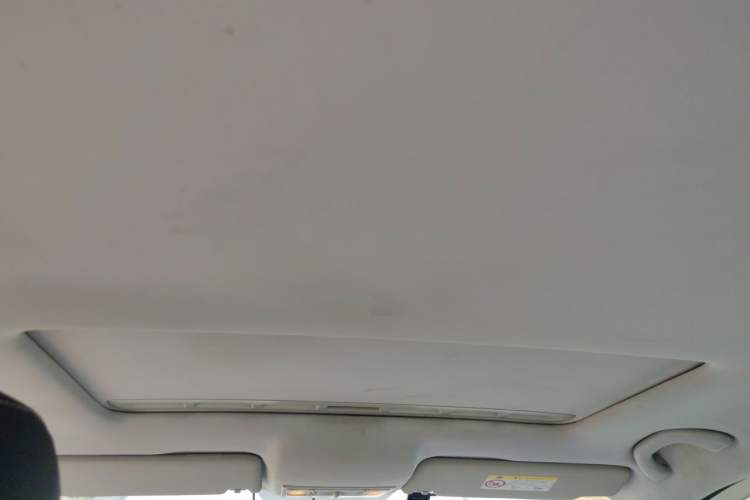Used Volkswagen Jetta 2015 Zhuihui Edition 1.6L Manual Comfort Model Headliner