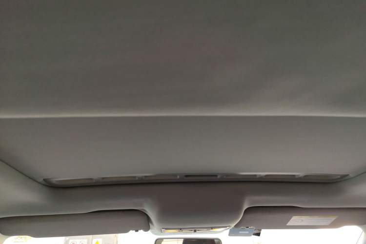 Used Volkswagen Jetta 2015 1.6L Automatic Comfort Model Headliner