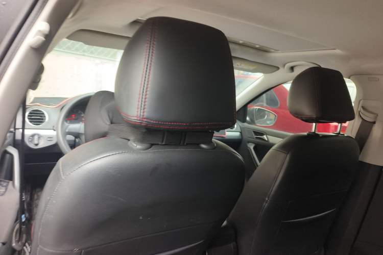 Used Volkswagen Jetta 2015 Zhuihui Edition 1.6L Manual Comfort Model Headliner
