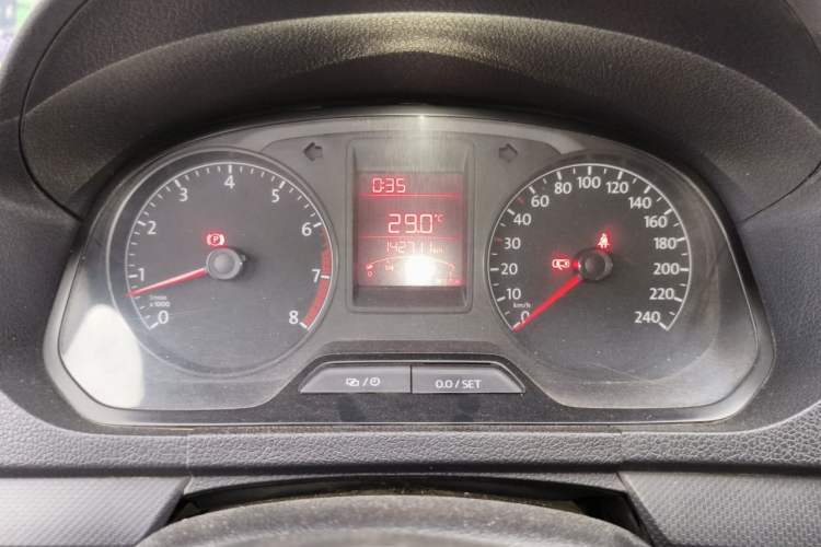 Used Volkswagen Jetta 2015 Value Edition 1.6L Manual Fashionable Style Instrument Cluster