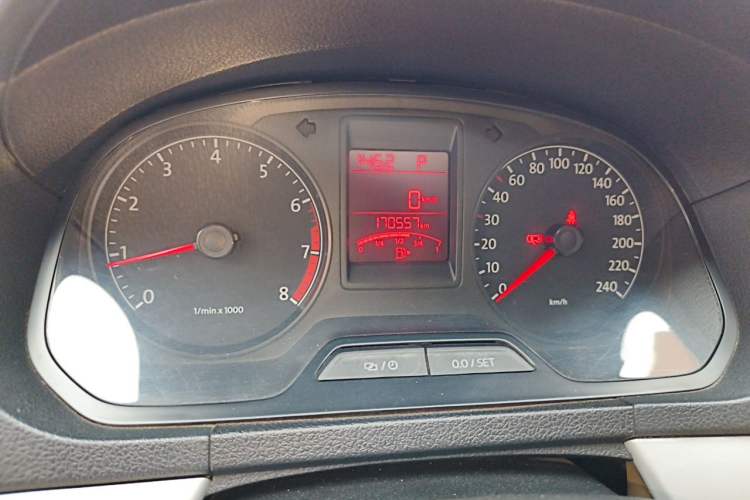 Used Volkswagen Jetta 2015 1.6L Automatic Comfort Model Instrument Cluster