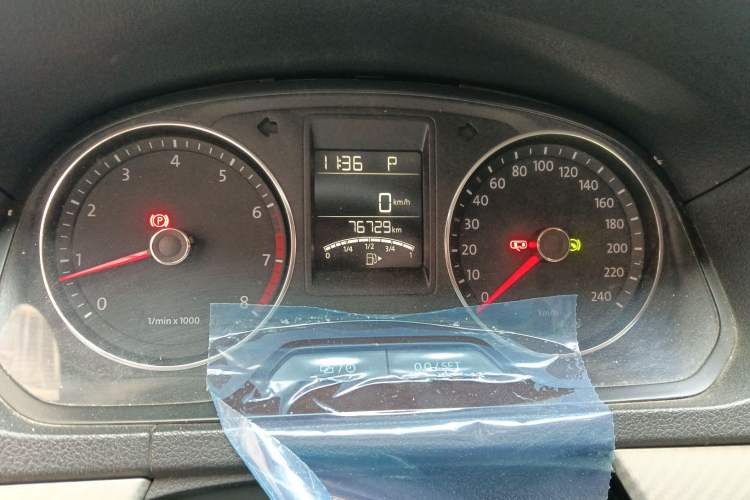 Used Volkswagen Jetta 2015 1.6L Automatic Luxury Model Instrument Cluster