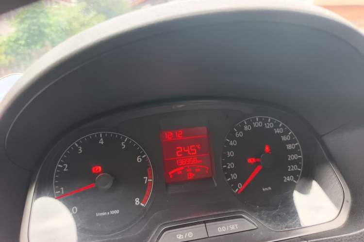 Used Volkswagen Jetta 2015 Zhuihui Edition 1.4L Manual Fashion Model Instrument Cluster