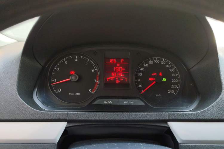 Used Volkswagen Jetta 2015 1.6L Automatic Comfort Model Instrument Cluster