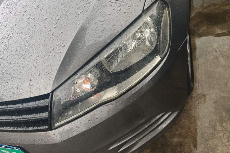 Used Volkswagen Jetta 2015 1.4L Manual Fashion Model Left Front Headlight