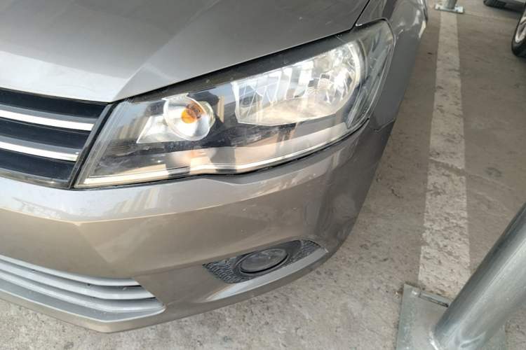 Used Volkswagen Jetta 2015 1.6L Manual Comfort Model Left Front Headlight
