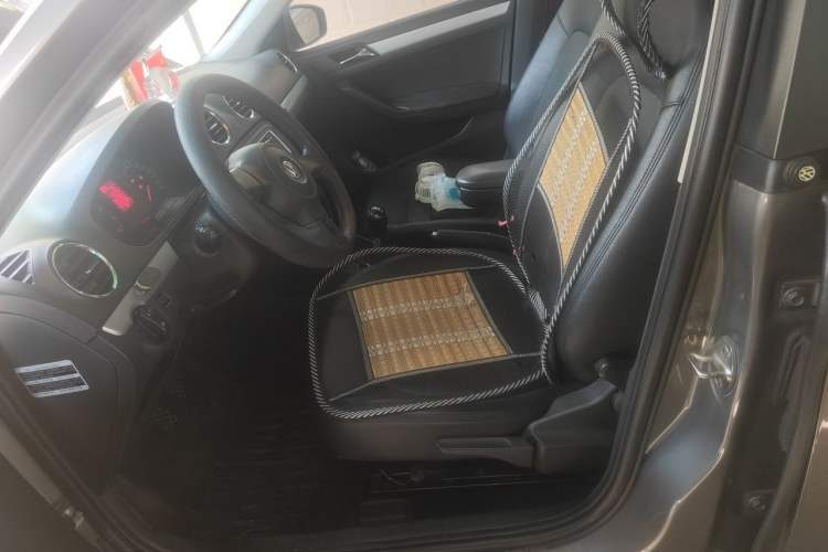 Used Volkswagen Jetta 2015 Zhuihui Edition 1.6L Manual Comfort Model Left Front Seat