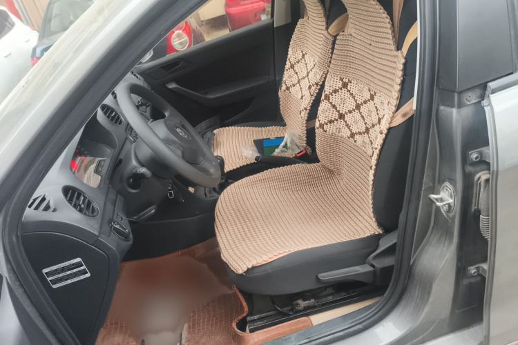 Used Volkswagen Jetta 2015 Zhuihui Edition 1.4L Manual Fashion Model Left Front Seat