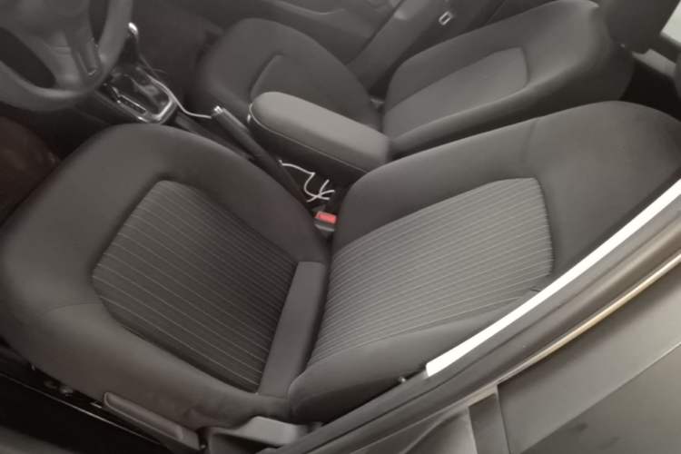 Used Volkswagen Jetta 2015 1.6L Automatic Comfort Model Left Front Seat