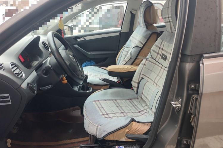 Used Volkswagen Jetta 2015 Zhuihui Edition 1.6L Manual Comfort Model Left Front Seat