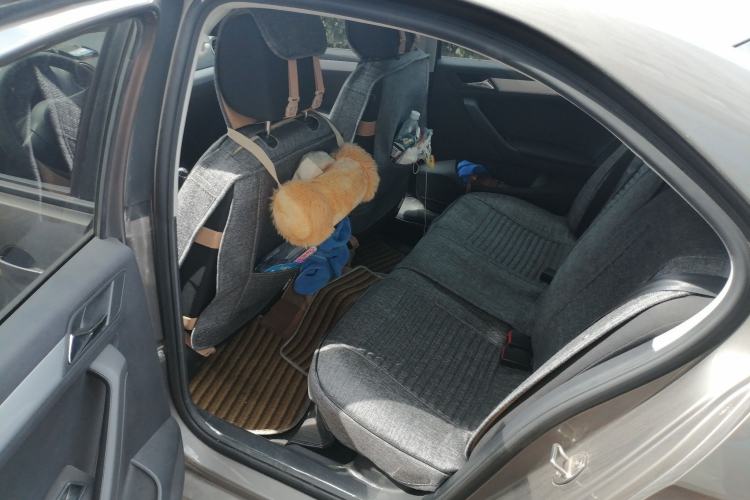Used Volkswagen Jetta 2015 Zhuihui Edition 1.6L Manual Comfort Model Left Rear Seat