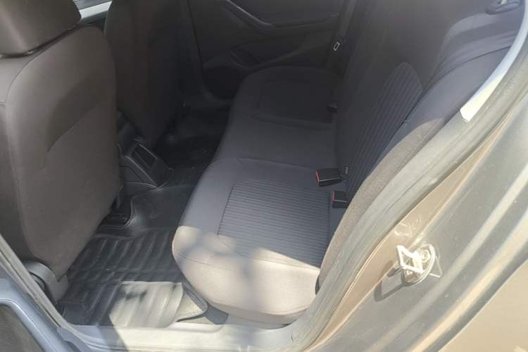 Used Volkswagen Jetta 2015 1.6L Manual Comfort Model Left Rear Seat